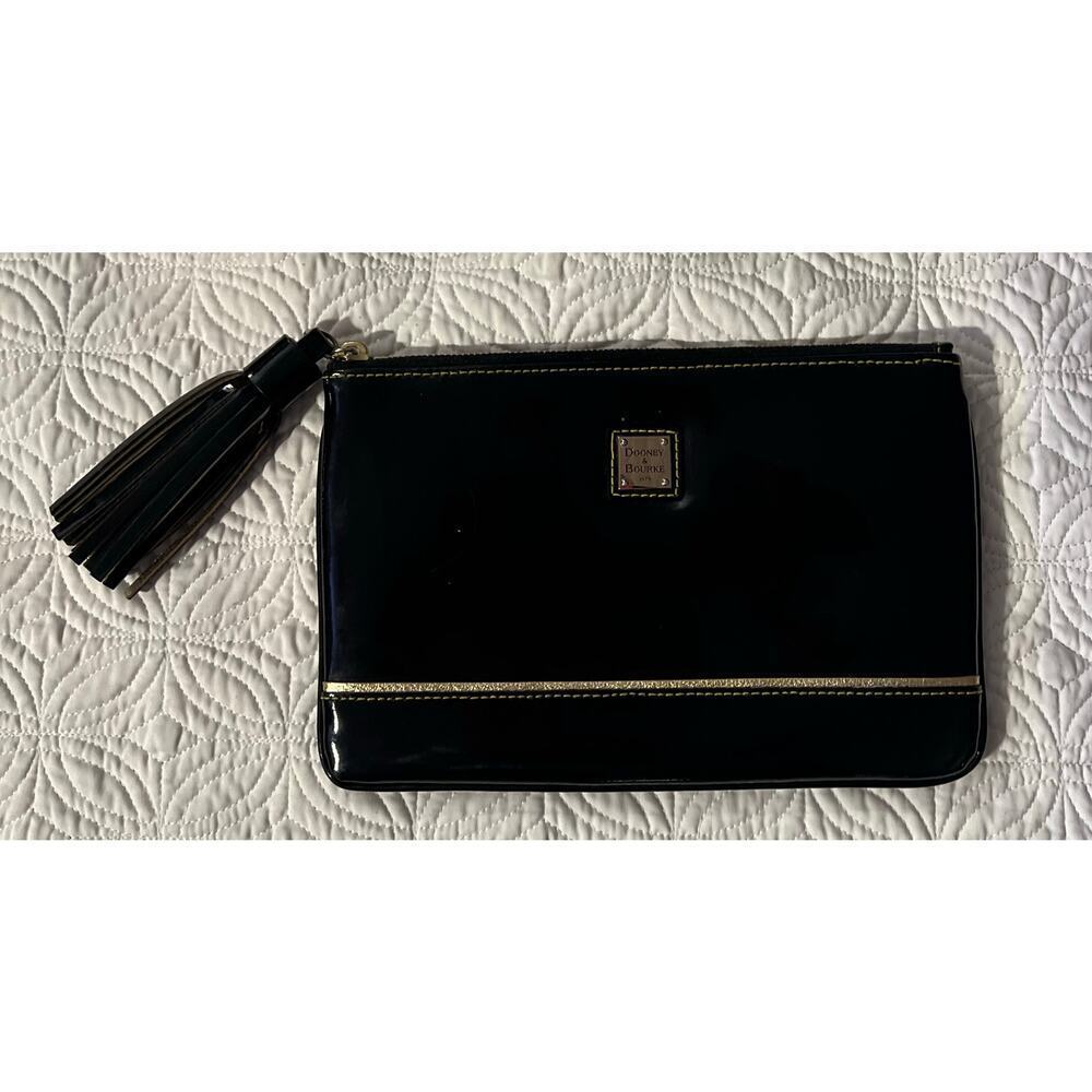 Dooney & Bourke Patent Leather clutch